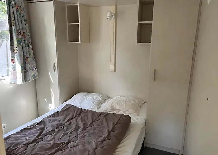 Les Pialades -chalet Club 5 Σαλέ *